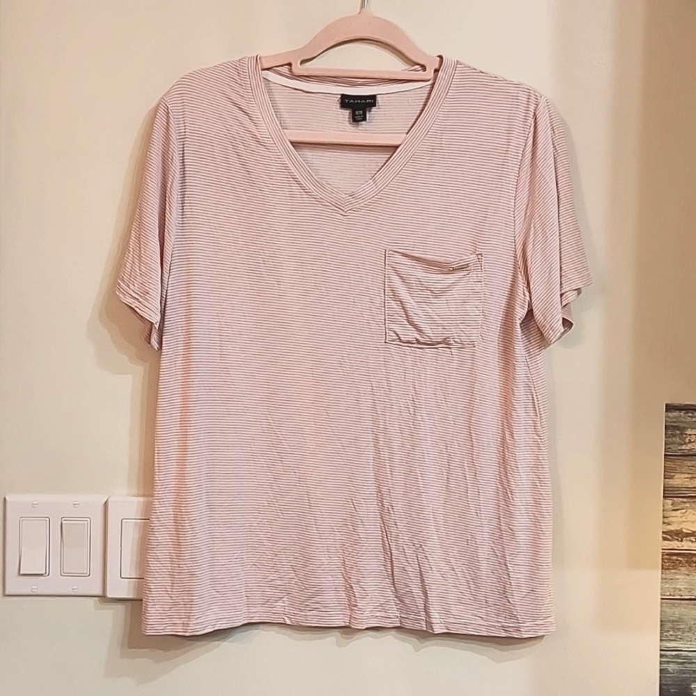 Tahari Crewneck Pink Stripe Tee 🛍
